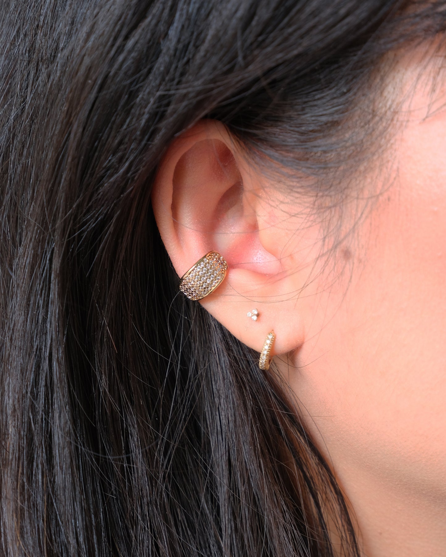 MICRO CUBIC ZIRCONIA EAR CUFF