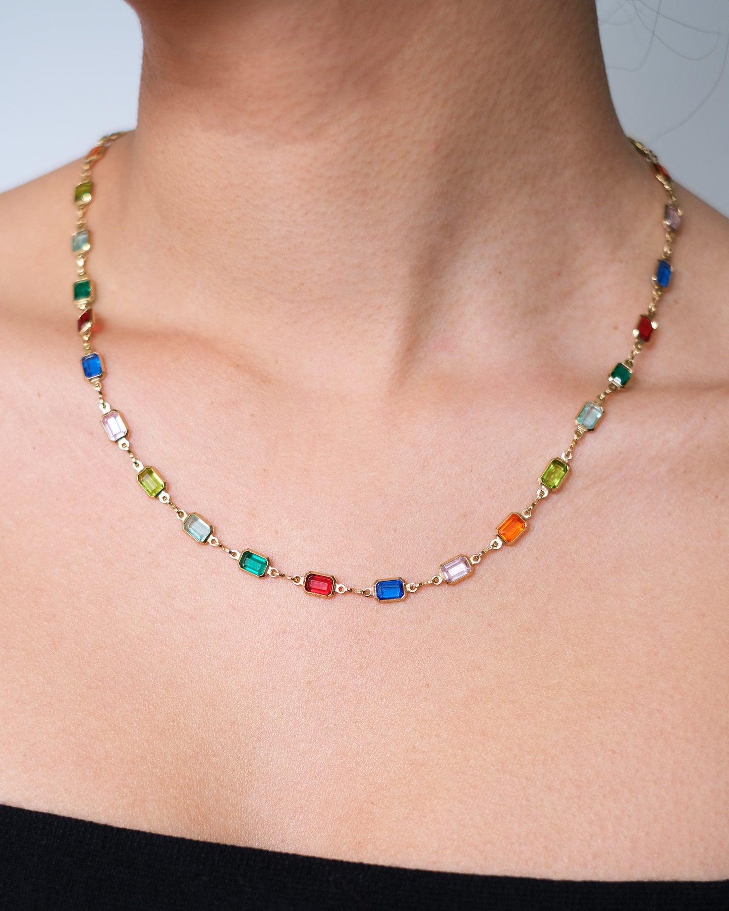 MULTICOLOR NECKLACE
