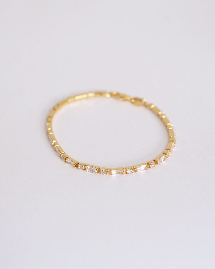 ROUND CUT BAGUETTE TENNIS BRACELET